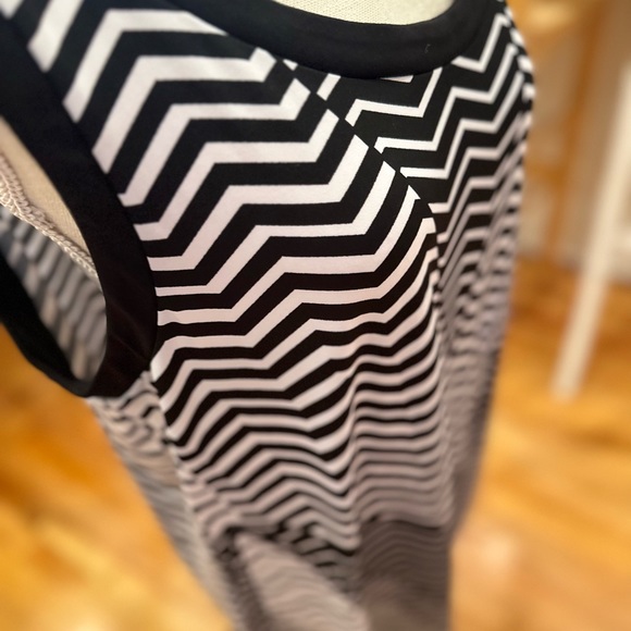 💜 5 for $25 or 3 for $18 Kim Kim Rogers black & white  striped geo maxi … - Picture 5 of 7